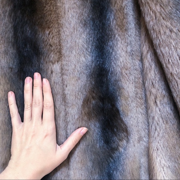 SOLD vintage • 80s Furrrina quilted long coat black brown faux fur puffer maxi - Picture 9 of 13